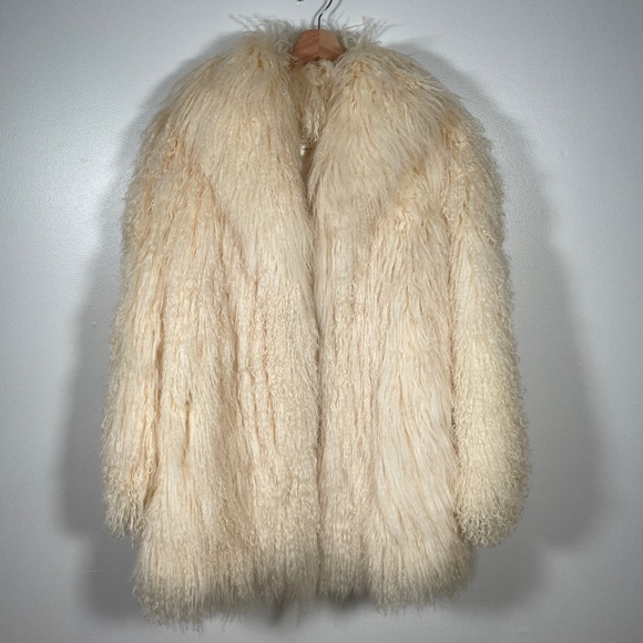 Vintage Tibet Lamb Fur Coat with Satin Lining - Rare and Pristine - Picture 1 of 16